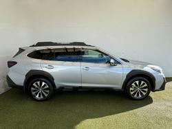 2025 Subaru Outback AWD Touring XT
