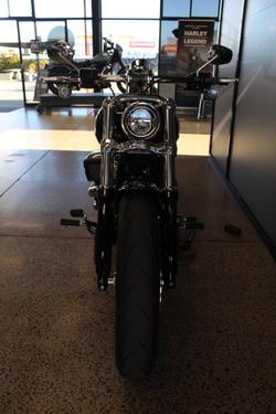 2025 Harley-davidson FXBR BREAKOUT (117) VIVID BLACK
