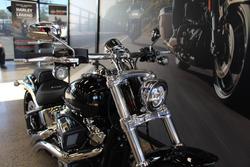 2025 Harley-davidson FXBR BREAKOUT (117) VIVID BLACK