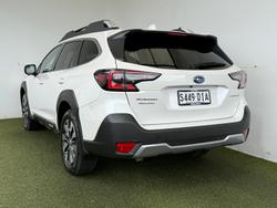 2025 Subaru Outback AWD Touring