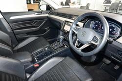 2022 Volkswagen Passat 162TSI Elegance