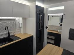 2025 Traveller Destination Track 17