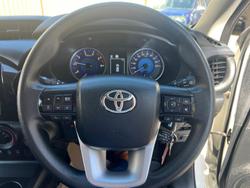 2019 Toyota
Hilux SR