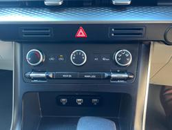 2022 Kia
Carnival S