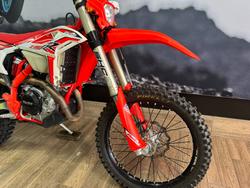 2025 BETA RR 390 X-PRO 4T EFI RED