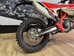 2025 BETA RR 390 X-PRO 4T EFI RED