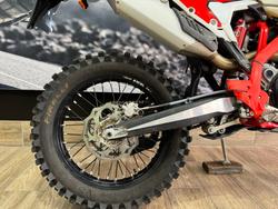 2025 BETA RR 390 X-PRO 4T EFI RED