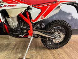 2025 BETA RR 390 X-PRO 4T EFI RED
