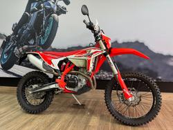 2025 BETA RR 390 X-PRO 4T EFI RED