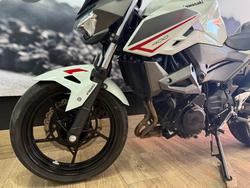 2022 Kawasaki Z400 WHITE