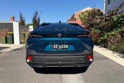 2025 Peugeot 408 GT Premium Hybrid