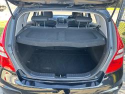 2011 Hyundai i30 SX FD MY11 Phantom Black
