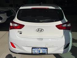2014 HYUNDAI i30