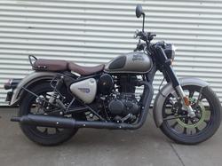 Royal Enfield Classic 350 Dark
