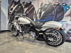 2014 Harley-Davidson Breakout 103 (FXSB) Softail Gold