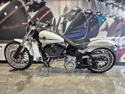 2014 Harley-Davidson Breakout 103 (FXSB) Softail Gold