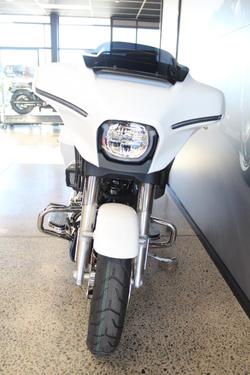 2024 Harley-davidson FLHX STREET GLIDE (117) WHITE ONYX PEARL