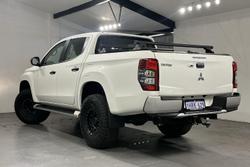 2022 Mitsubishi Triton GLX