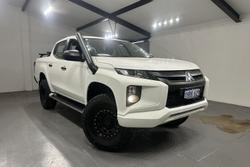 2022 Mitsubishi Triton GLX