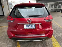 2017 Nissan
X-TRAIL ST