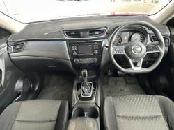 2017 Nissan
X-TRAIL ST