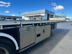 2006 Southern Cross Semi Extendable With Crane