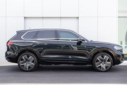 2025 Volkswagen Touareg 210TDI R-Line
