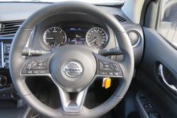 2024 Nissan
Navara Black Edition