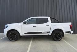 2024 Nissan
Navara Black Edition