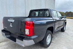 2024 Mitsubishi Triton GLX