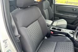 2024 Mitsubishi Triton GLX