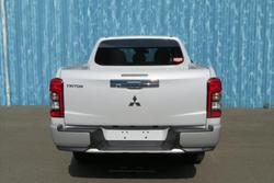2023 Mitsubishi
Triton GLS