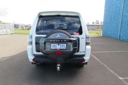 2012 Mitsubishi
                Pajero GLX-R