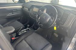 2015 Mitsubishi
                Outlander XLS