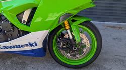 2024 Kawasaki NINJA ZX-6R (636) KRT EDITION Green