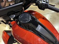 2025 HARLEY-DAVIDSON STREET GLIDE ULTRA 117 (FLHXU) ROAD WHISKEY FIRE