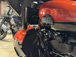 2025 HARLEY-DAVIDSON STREET GLIDE ULTRA 117 (FLHXU) ROAD WHISKEY FIRE