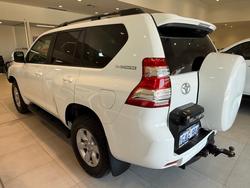 2016 TOYOTA LANDCRUISER