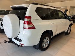 2016 TOYOTA LANDCRUISER