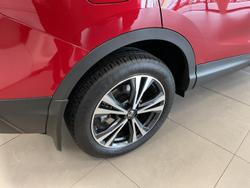 2020 Nissan
                QASHQAI ST-L