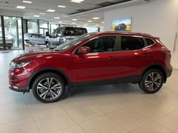 2020 Nissan
                QASHQAI ST-L