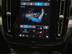 2023 Volvo XC40 Plus B4 MY23 Black Stone
