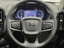 2023 Volvo XC40 Plus B4 MY23 Black Stone