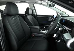 2025 Hyundai IONIQ 9 Calligraphy