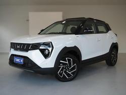 2025 Mahindra XUV3XO AX7L