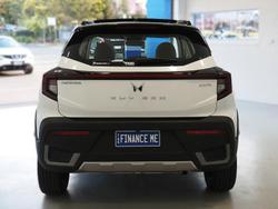 2025 Mahindra XUV3XO AX7L