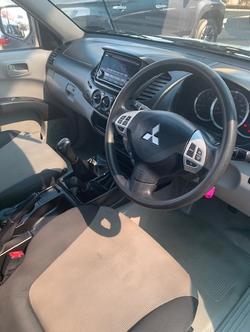 2014 Mitsubishi Triton GLX MN MY15 4X4 Dual Range WHITE