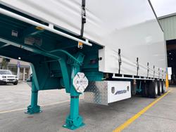 2015 Maxitrans
St3 18 Pallet Drop Deck Curtain Sider, 1 X 20 Pins