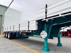 2015 Maxitrans
St3 18 Pallet Drop Deck Curtain Sider, 1 X 20 Pins