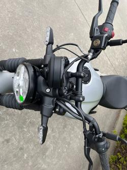 2025 Royal Enfield Guerrilla 450 Smoke Silver